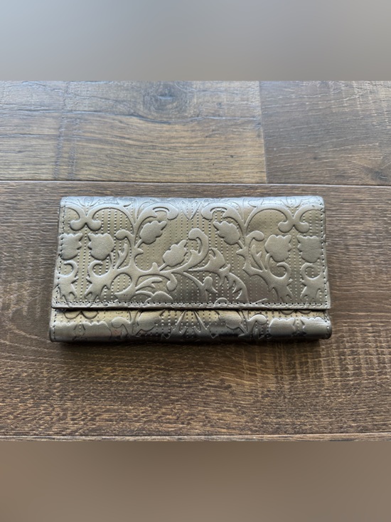 Patricia Nash Handbags - Patricia Nash Embossed Metallic Silver Leather Trifold Wallet